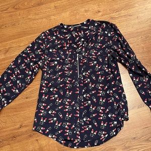Express lipstick print blouse